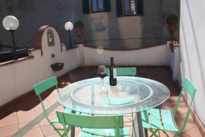 S.Zanobi courtyard house w/ terrace Florence
